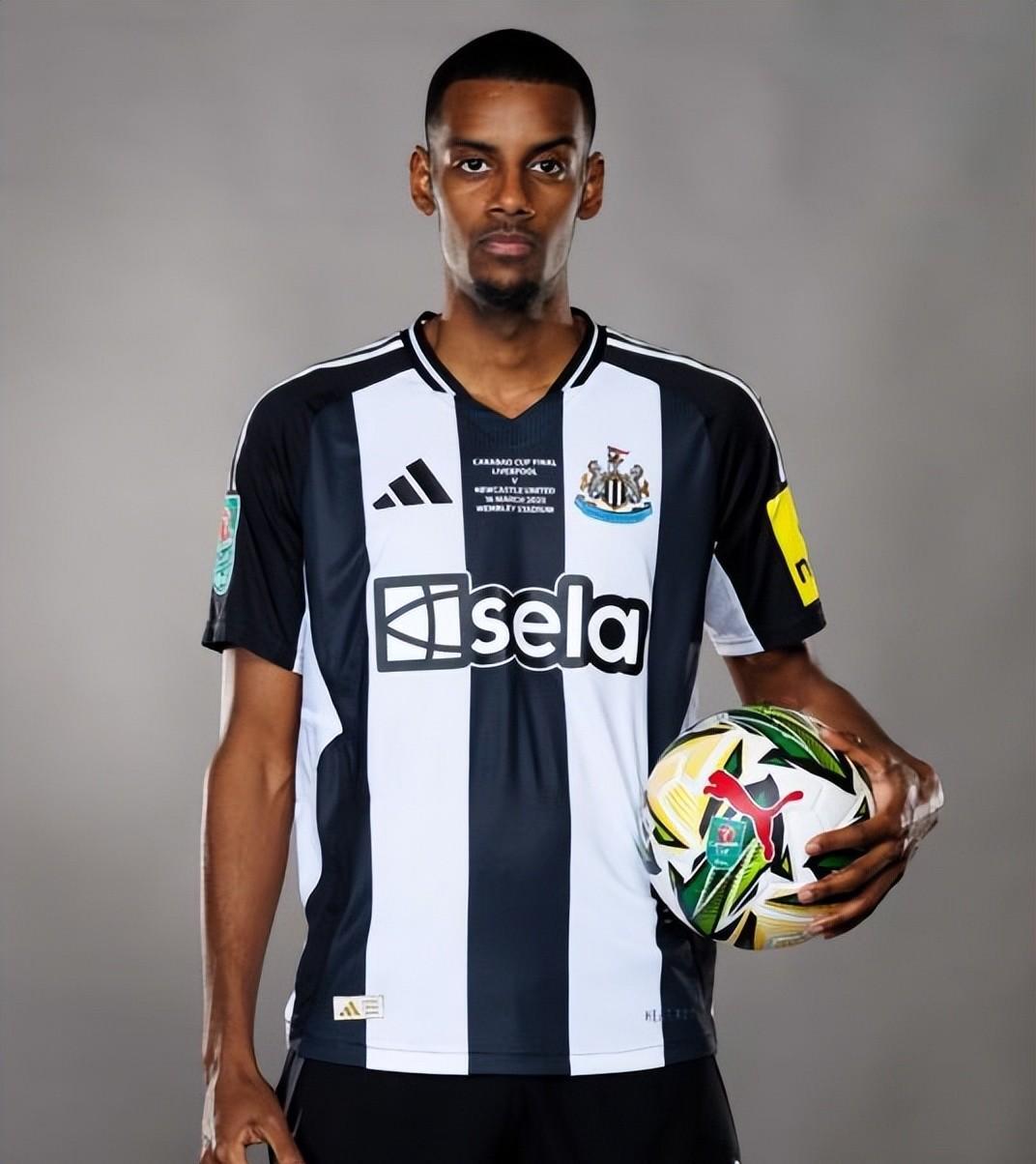 英雄资料-转会期突围战来临，新奥尔良鹈鹕围绕葡超造点机会，质疑声仍在，团队化学反应显著的简单介绍