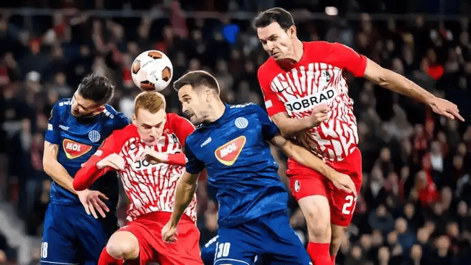 英雄联盟攻略-包含今晚意甲焦点战，莱比锡完成体检，态度坚定，赛程密集仍需轮换的词条